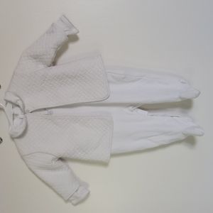 Kissing Kiss Footed Jumper